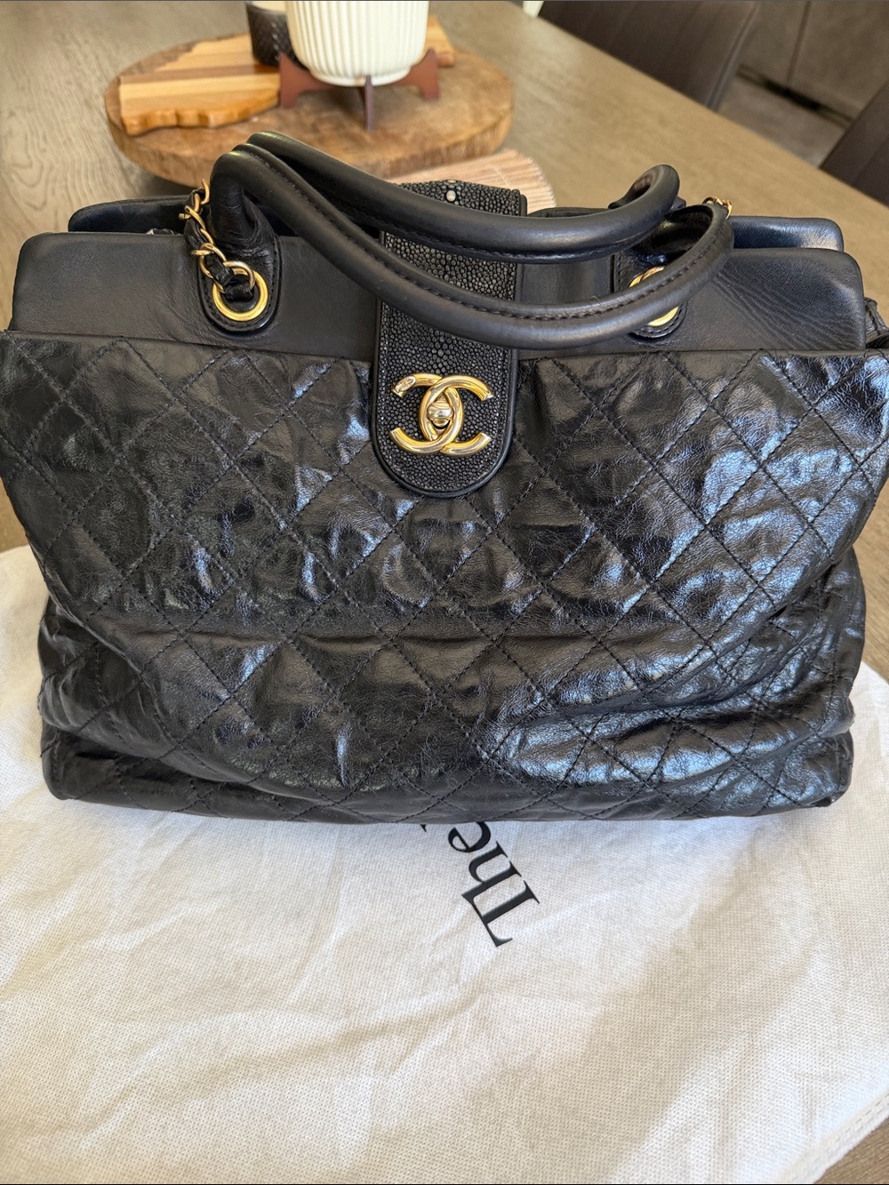 CHANEL Black Quilted Leather bag/tote with Gold CC Hardware